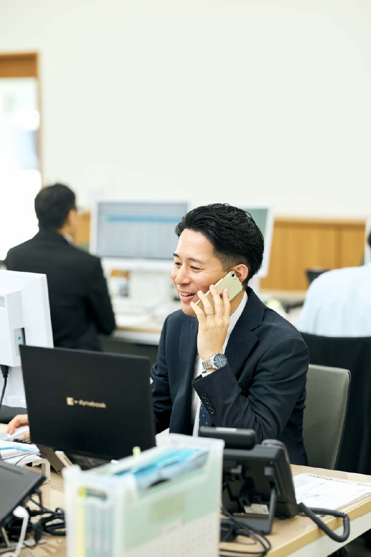 <p>現在の仕事内容</p>